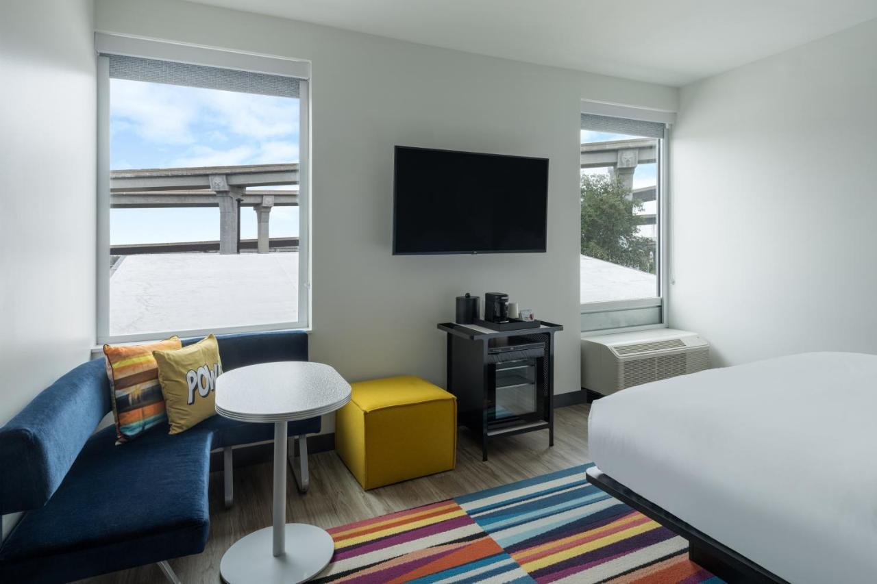 Hotel Aloft Austin South Extérieur photo